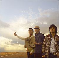 yMAXIzWalk This Way(ʏ)(}LVVO)