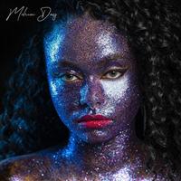 ���q�j�E�f�C