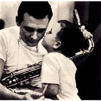 STAN GETZ PLAYS + 10 BONUS TRACKS